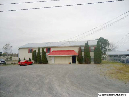 1424 Medlock Road, Albertville, AL 35950 