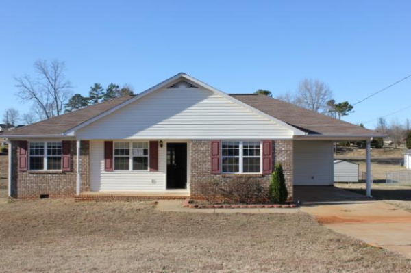 75 Agan Ct, Weaver, AL 36277 