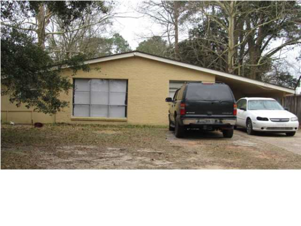 2907 Halls Mill Rd, Mobile, AL 36606 