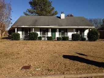 1218 Whisperwood Dr, Montgomery, AL 36117 