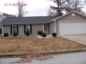 213 Rosemary Ln, Oxford, AL 36203 