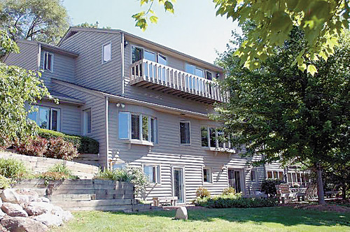 35085 Fairview Rd, Oconomowoc, WI 35085 