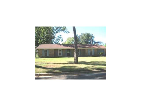 913 Wildwood Road, Decatur, AL 35601 
