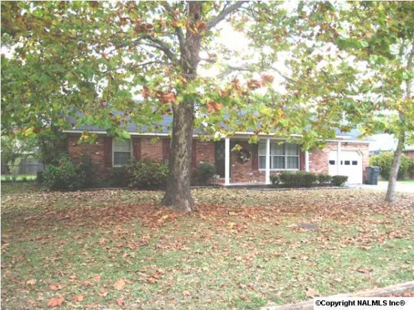 1206 Sheraton Street SE, Decatur, AL 35601 