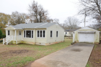 308 3rd Ave, Tuscumbia, AL 35674 