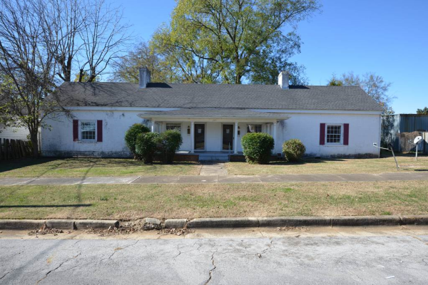 205 Jefferson St., Tuscumbia, AL 35674 