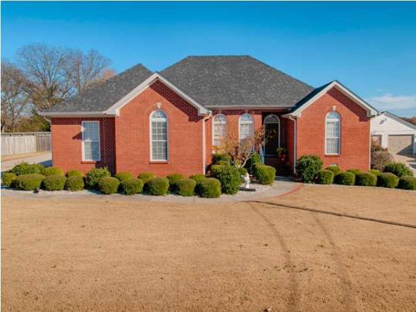 305 Chess Ln., Tuscumbia, AL 35674 
