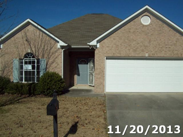 8643 Cedar Springs Cir, Leeds, AL 35094 