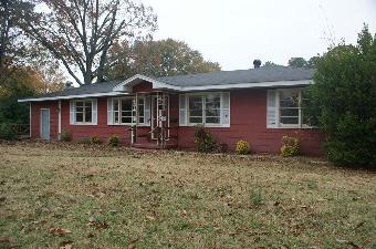 99 Arcade St, Gadsden, AL 35903 