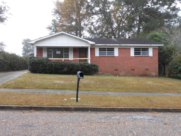 2505 S Pinecliff Ct, Mobile, AL 36605 