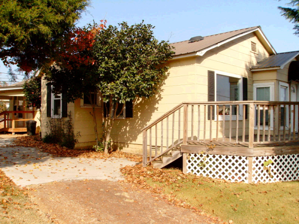1510 GUNTER AVENUE, Guntersville, AL 35976 