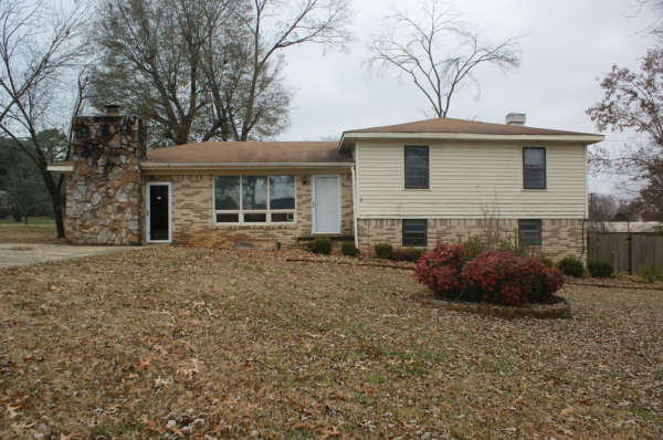 2300 MEADOWWOOD CIRCLE, Guntersville, AL 35976 