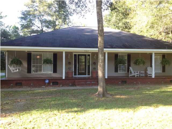 982 Martha Alleyn Dr, Saraland, AL 36571 