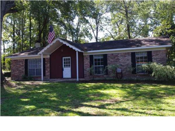 9743 Petaluma Dr, Semmes, AL 36575 