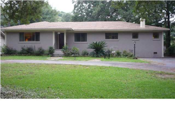 260 Hillcrest Dr, Mobile, AL 36609 