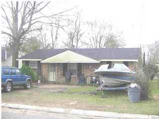 165 5th Ave, Chickasaw, AL 36611 