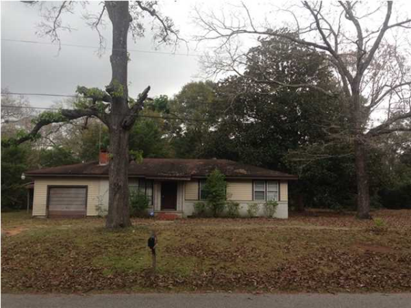 3240 Harwell Rd, Mobile, AL 36618 