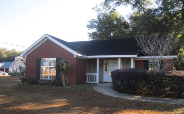 100 Kenneth Moss Ct, Creola, AL 36525 