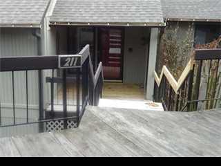 211 River Point Dr., Florence, AL 35634 