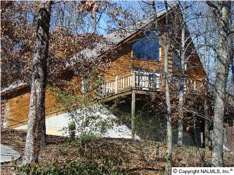 583 Tanglewood Lane, Scottsboro, AL 35769 