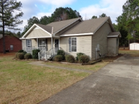 260 Pineridge Dr, Tallassee, AL 36078 