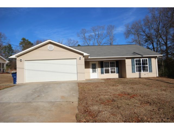 470 Rosemary Ln, Oxford, AL 36203 