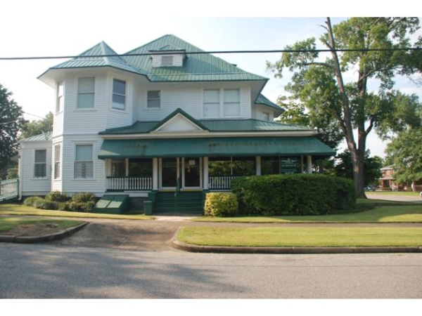 1129 Christine Ave, Anniston, AL 36207 