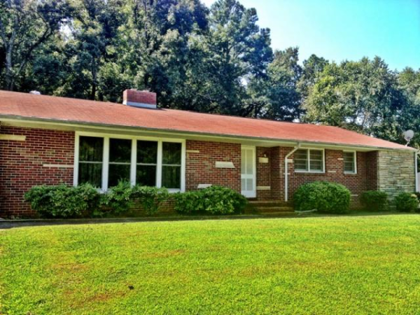 1912 Lynn Road, Anniston, AL 36207 