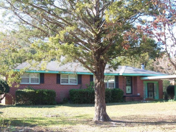 1102 Garden Lane, Dothan, AL 36301 