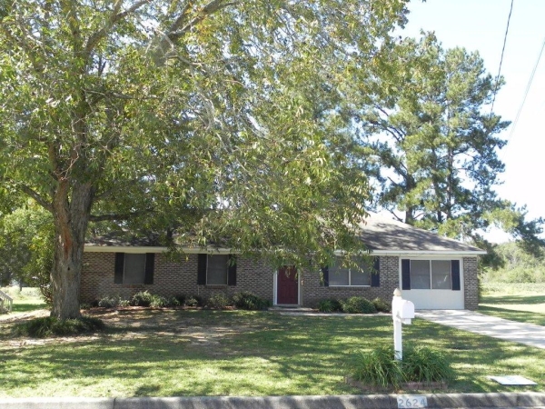 2624 Robindale, Dothan, AL 36305 