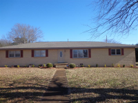 407 Edison Ave., Muscle Shoals, AL 35661 