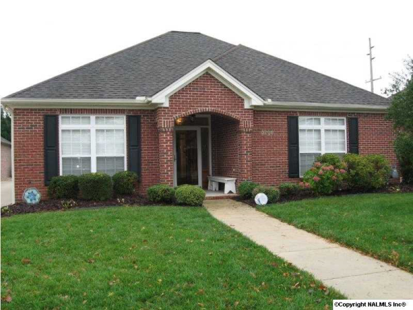 3206 Waterman Drive, Hampton Cove, AL 35763 