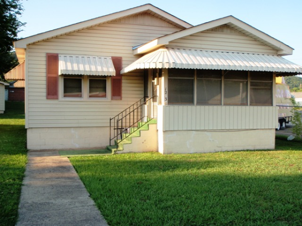 1203 Gardner Street, Gadsden, AL 35901 