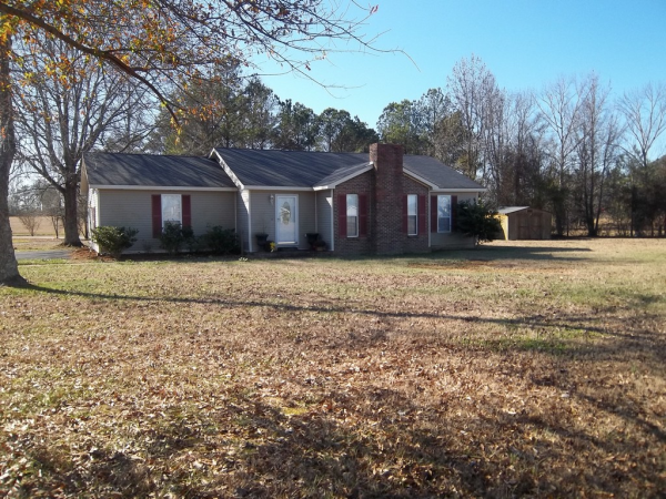 2405 County Road 305, Moulton, AL 35650 