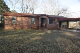 1006 Woodall St, Albertville, AL 35951 