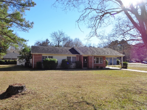 988 Parkwood Ct, Montgomery, AL 36109 