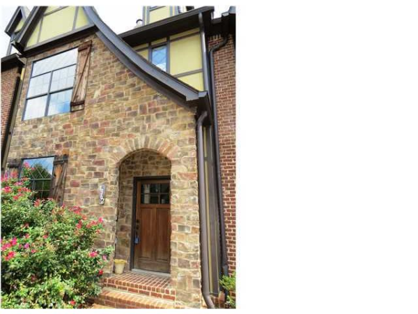 162 Essex Manor Cir. #17, Homewood, AL 35209 
