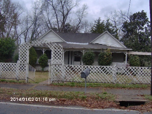 69 W. Louisville Ave., Clayton, AL 36016 