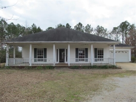 1633 Sandy Fork Cir, Moundville, AL 35474 