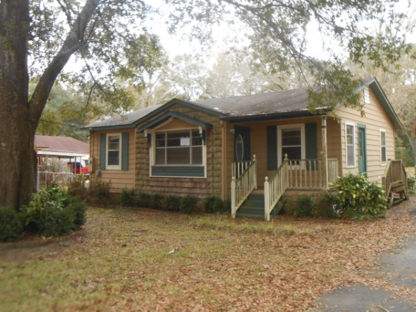 207 Ennis St, Saraland, AL 36571 