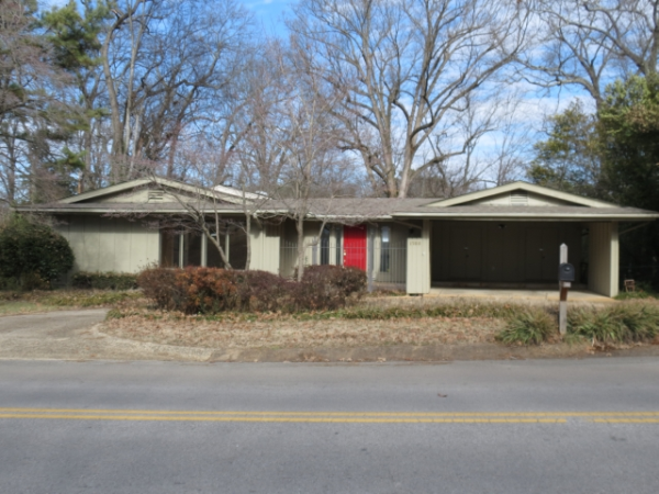 1755 Decatur Ave, Florence, AL 35630 