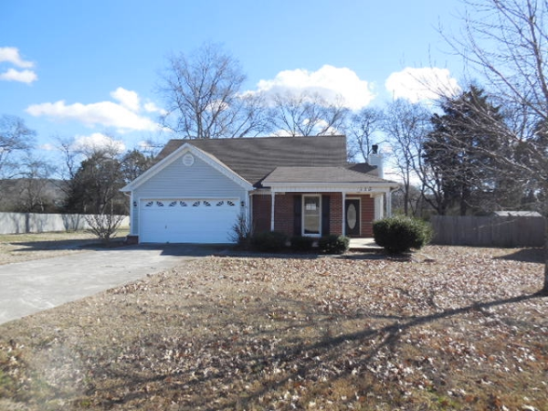 115 Clear Creek Dr, New Market, AL 35761 