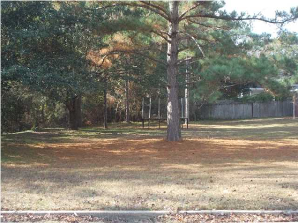 390 W Lakeview Dr 4, Mobile, AL 36695 