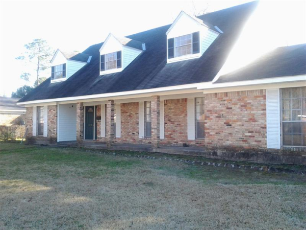 3765 Heritage Dr, Mobile, AL 36609 