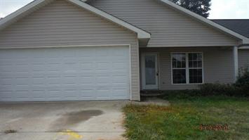 12342 South Pointe La, Moundville, AL 35474 