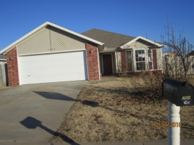 2569 Hidden Lake St, Springdale, AR 72764 