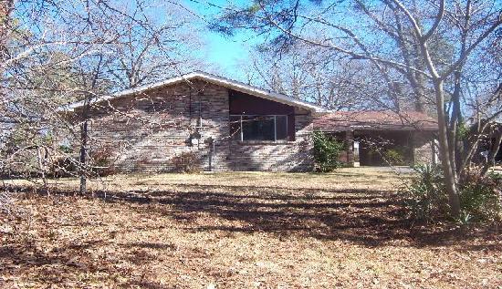 510 North Oakley Street, Fordyce, AR 71742 