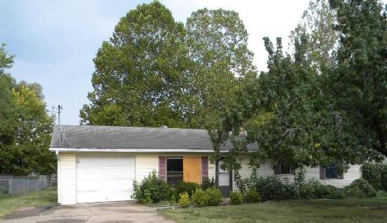 808 Southeast H Street, Bentonville, AR 72712 