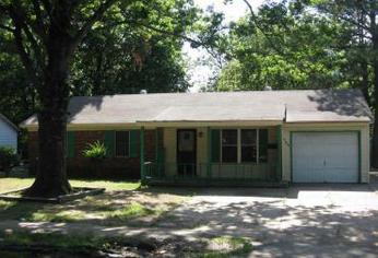 724 N 18th St, West Memphis, AR 72301 