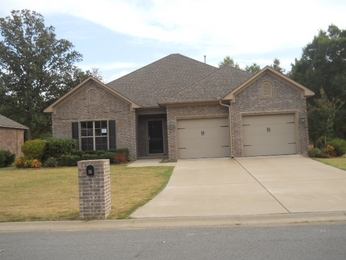 16 Brentwood Drive, Vilonia, AR 72173 